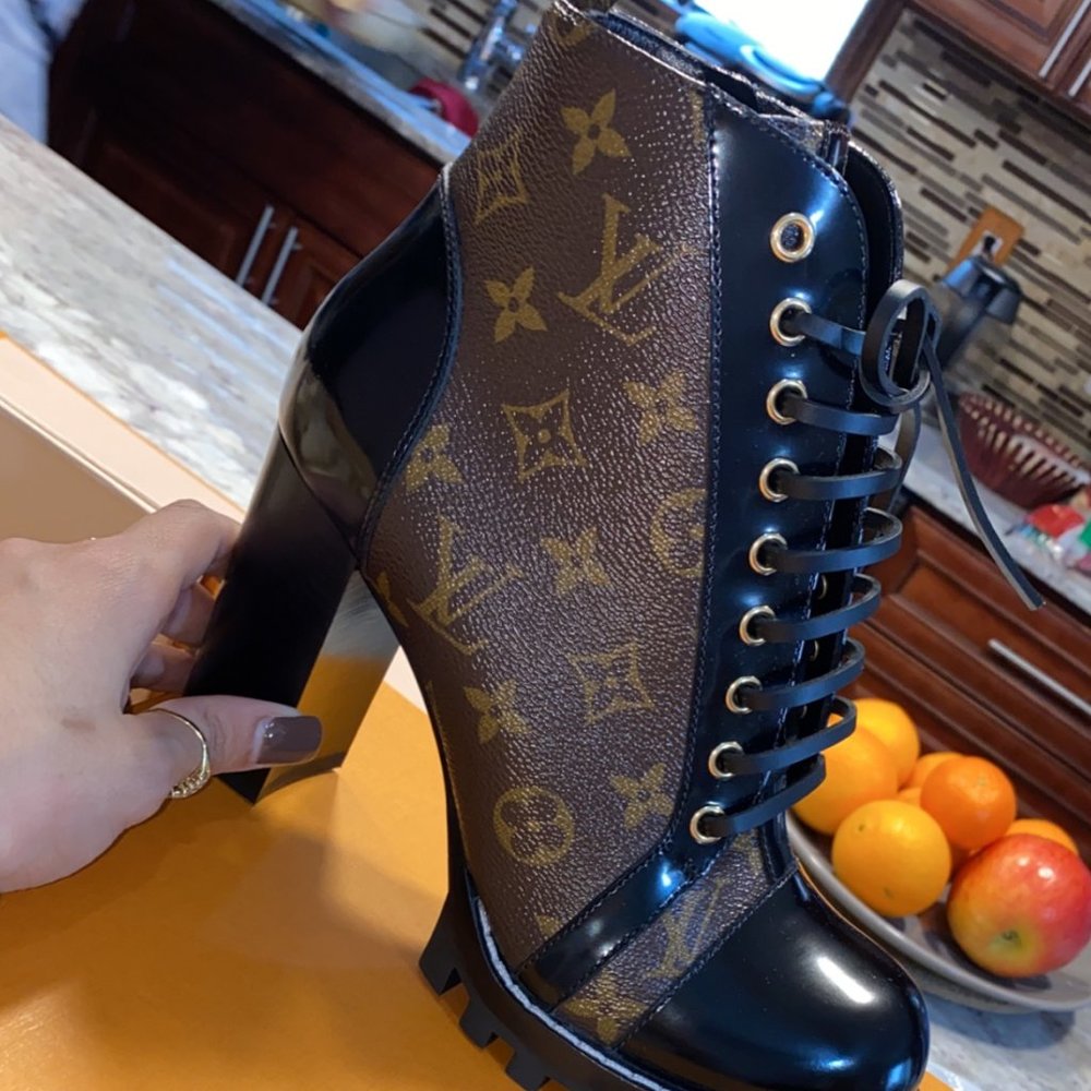 LV STAR TRAIL ANKLE BOOT